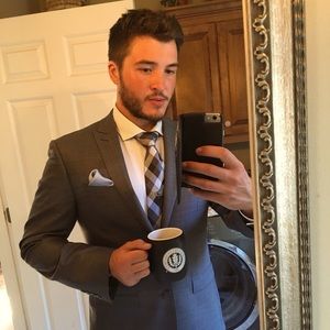 Meet your Posher, Adam